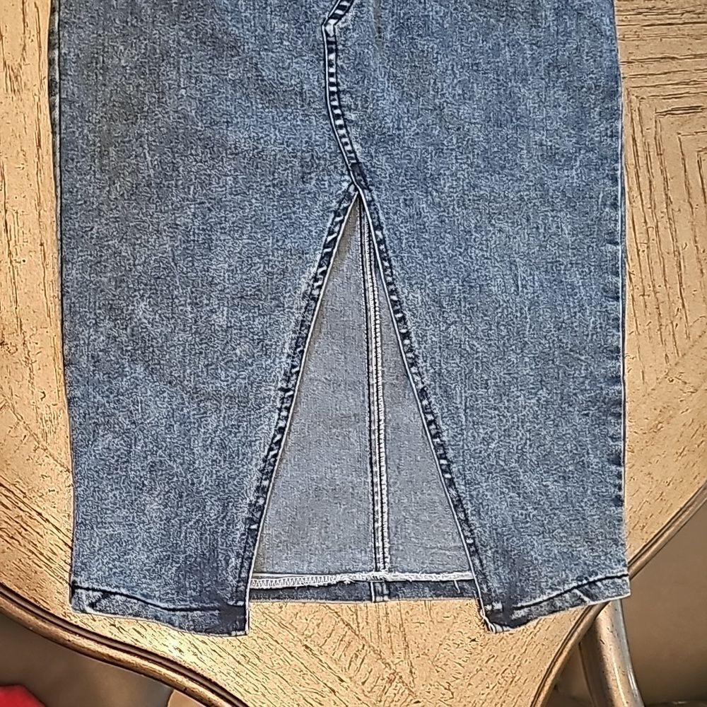 Denim crop top and skirt size S NWT - Picture 5 of 15